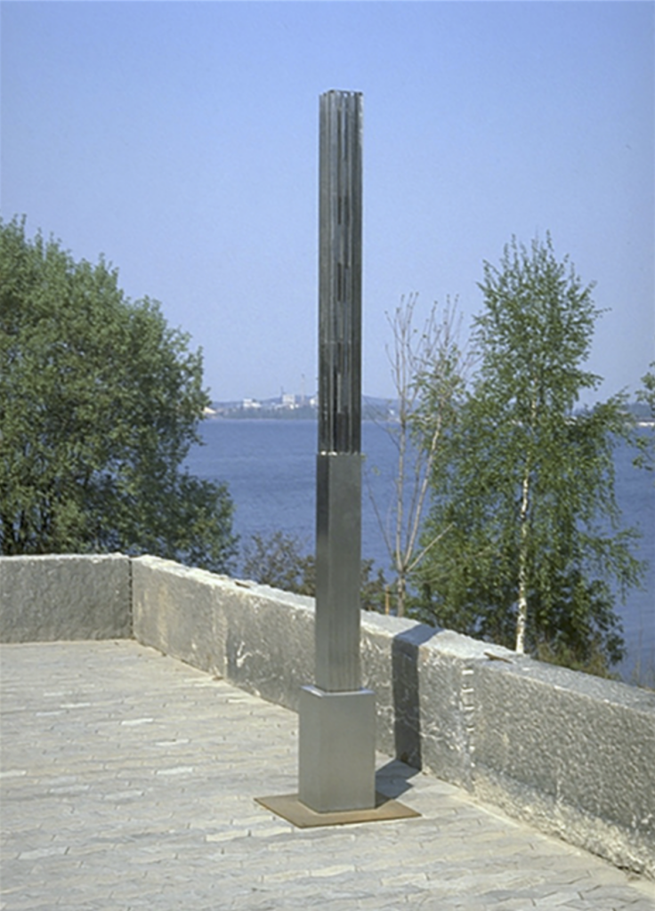 Theodorakis, 1969, steel and iron, height310 cm. Sara Hildén Foundation / Sara Hildén Art Museum. Image: Jussi Koivunen